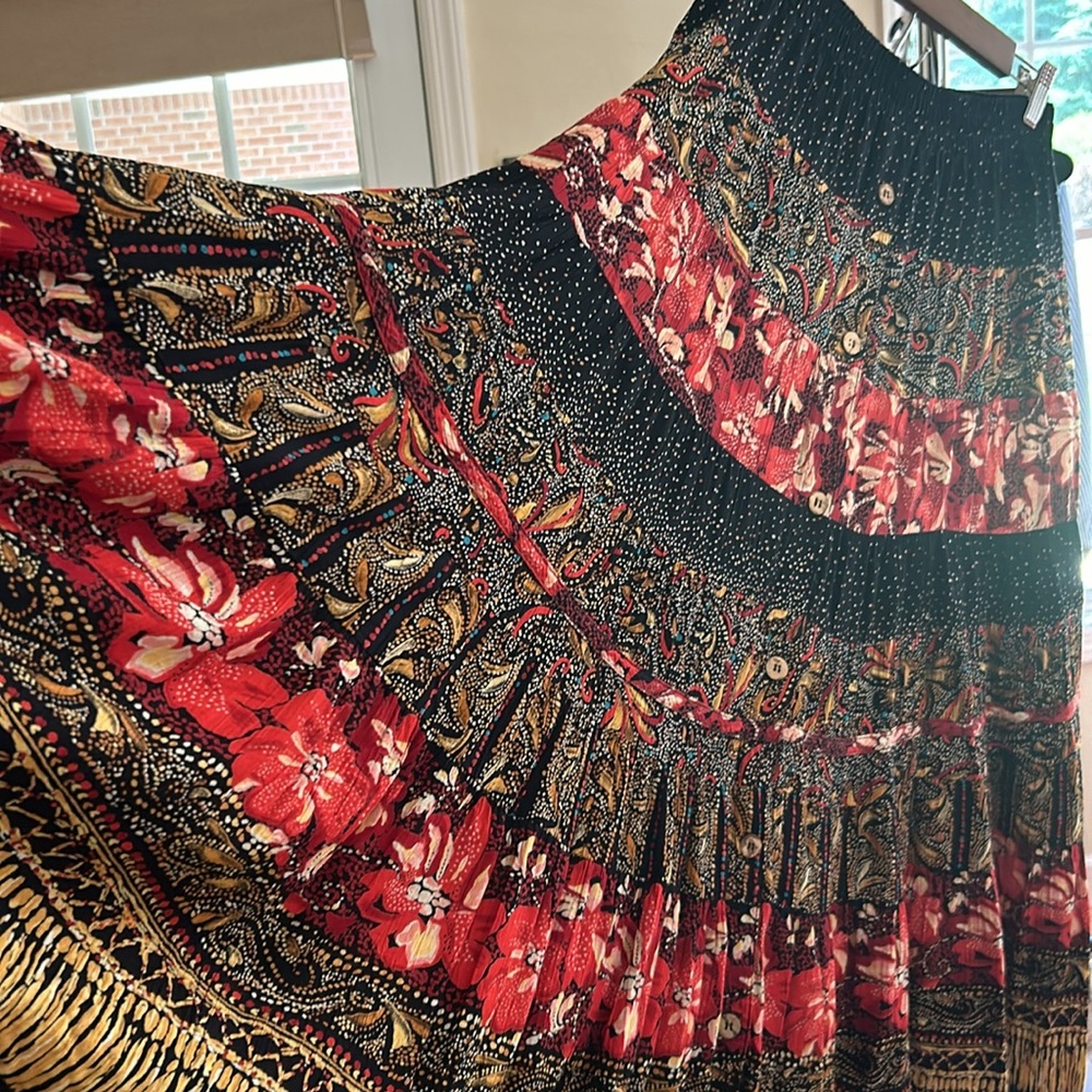 Carole Little ladies skirt, multi colored tiered skirt, very flattering.  Size M